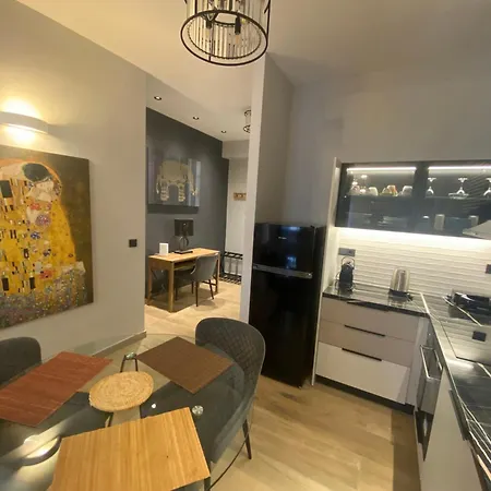 Appartement Kostas Lux