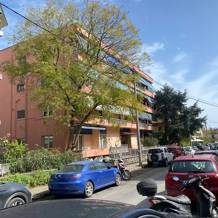 Kostas Lux Apartment *